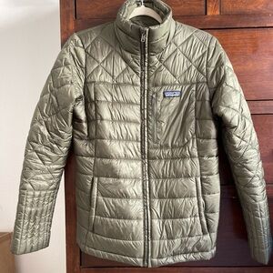 Patagonia Olive Green Women's Outerwear